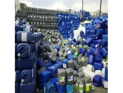 廢塑料收購站，臨期塑料價格每噸漲500元